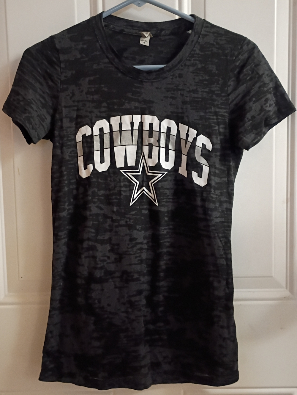 2/$10 Dallas Cowboys Sheer Graphic Tee Medium